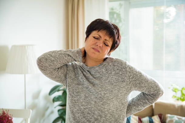 ایک عورت میں osteochondrosis